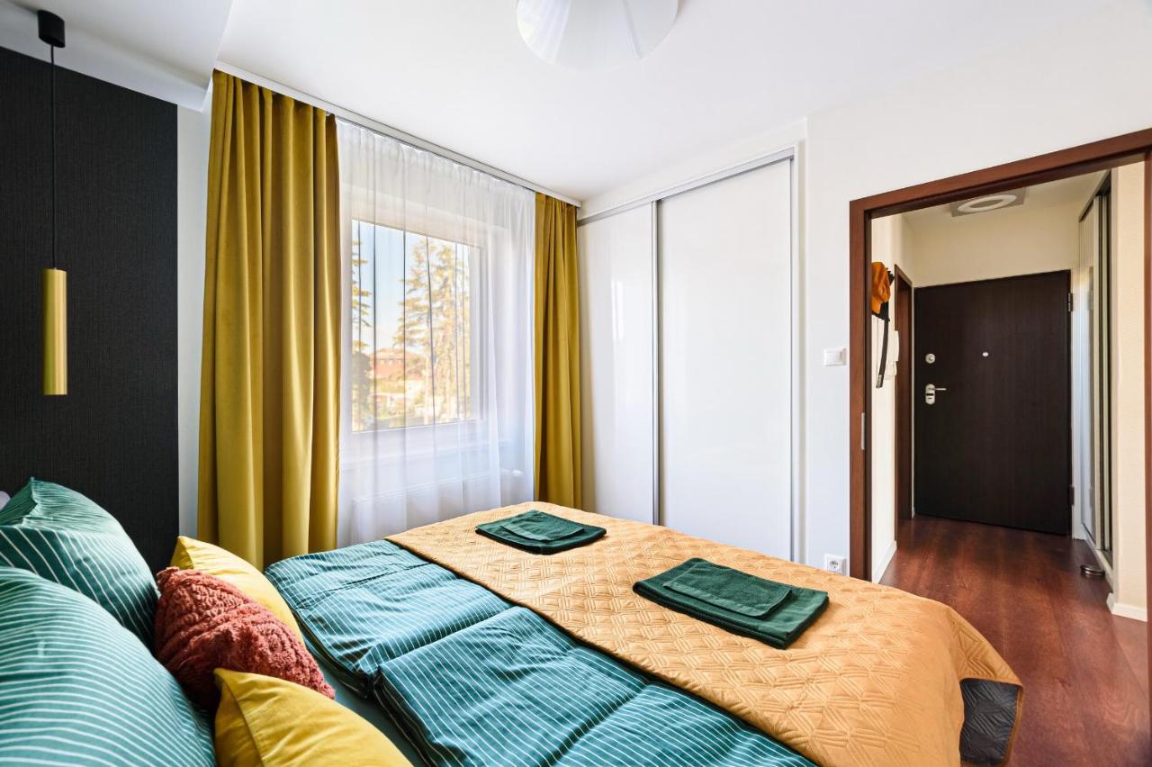 Hid19 Apartman Gyor Belvaros-Free Parking-Terrace Az Rq Vizi Elmenypark Es Gyogyfuerdonel Exterior photo